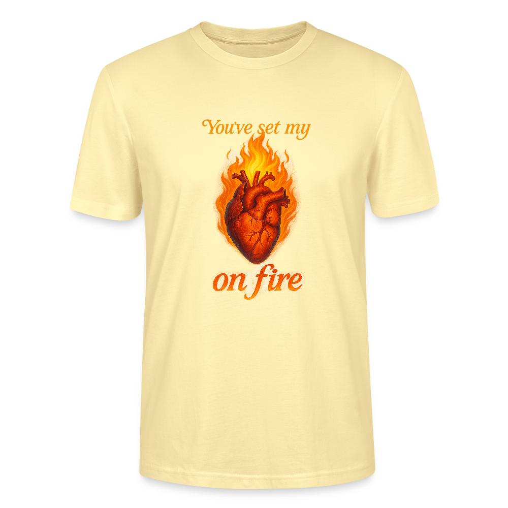 Heart on Fire - T-Shirt - Creme